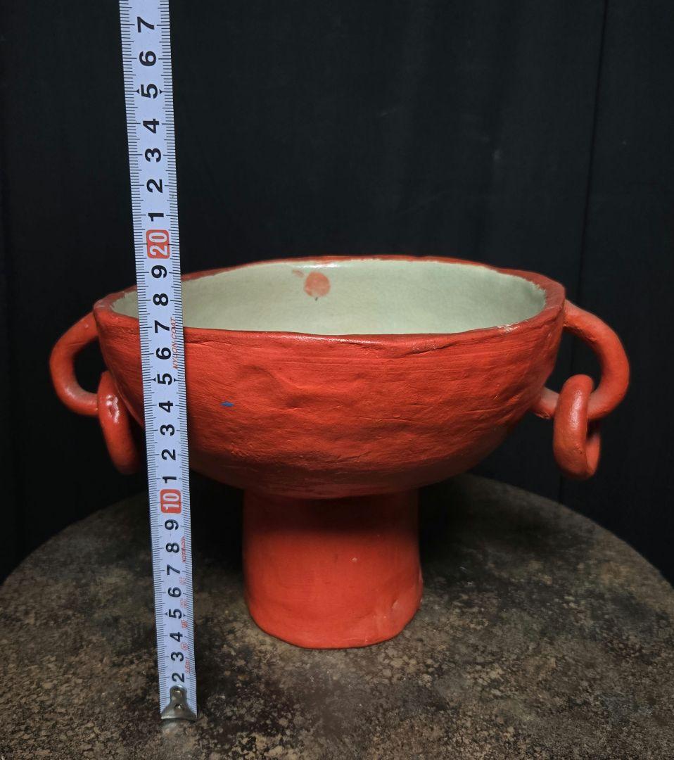 名もなきアーティスト作家の真っ赤な土器風な陶器のオブジェ　骨董市古物