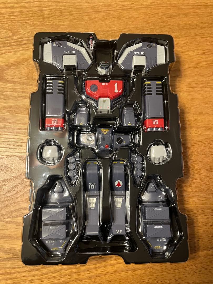 【美品】DX超合金 バンダイ VF-1J アーマードバルキリー