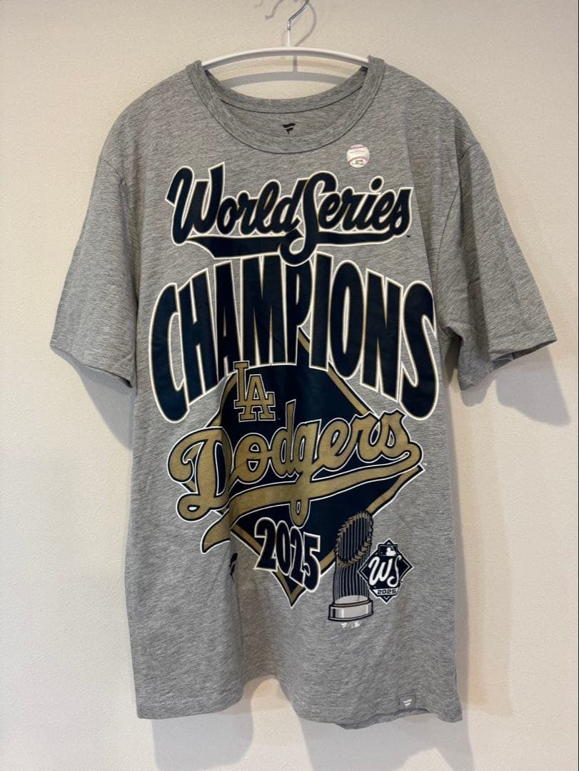 早い者勝ち!【正規品】2025ワールドシリーズチャンピオンTシャツ S