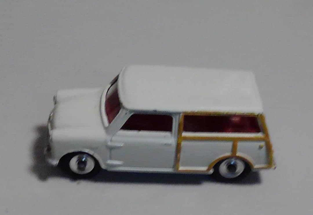 ・モーリスミニトラベラーダイキャストミニカー