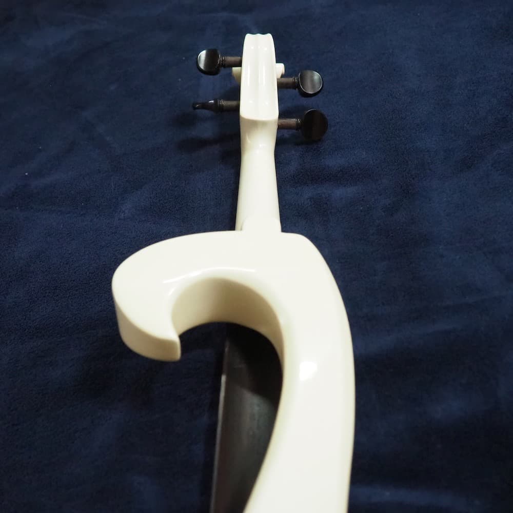 エレキバイオリン Straus 白