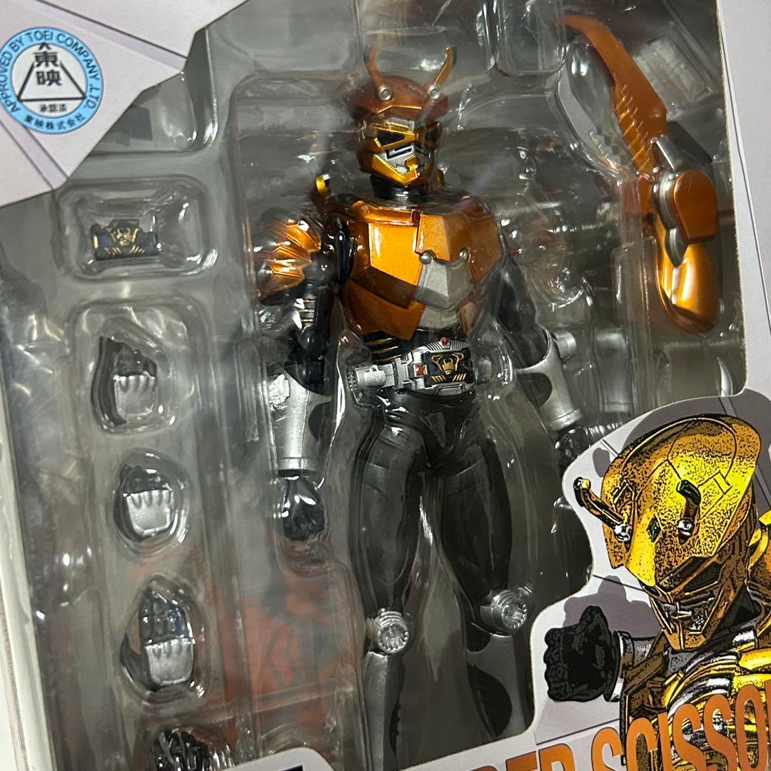 【新品未開封】s.h.figuarts 仮面ライダーシザース