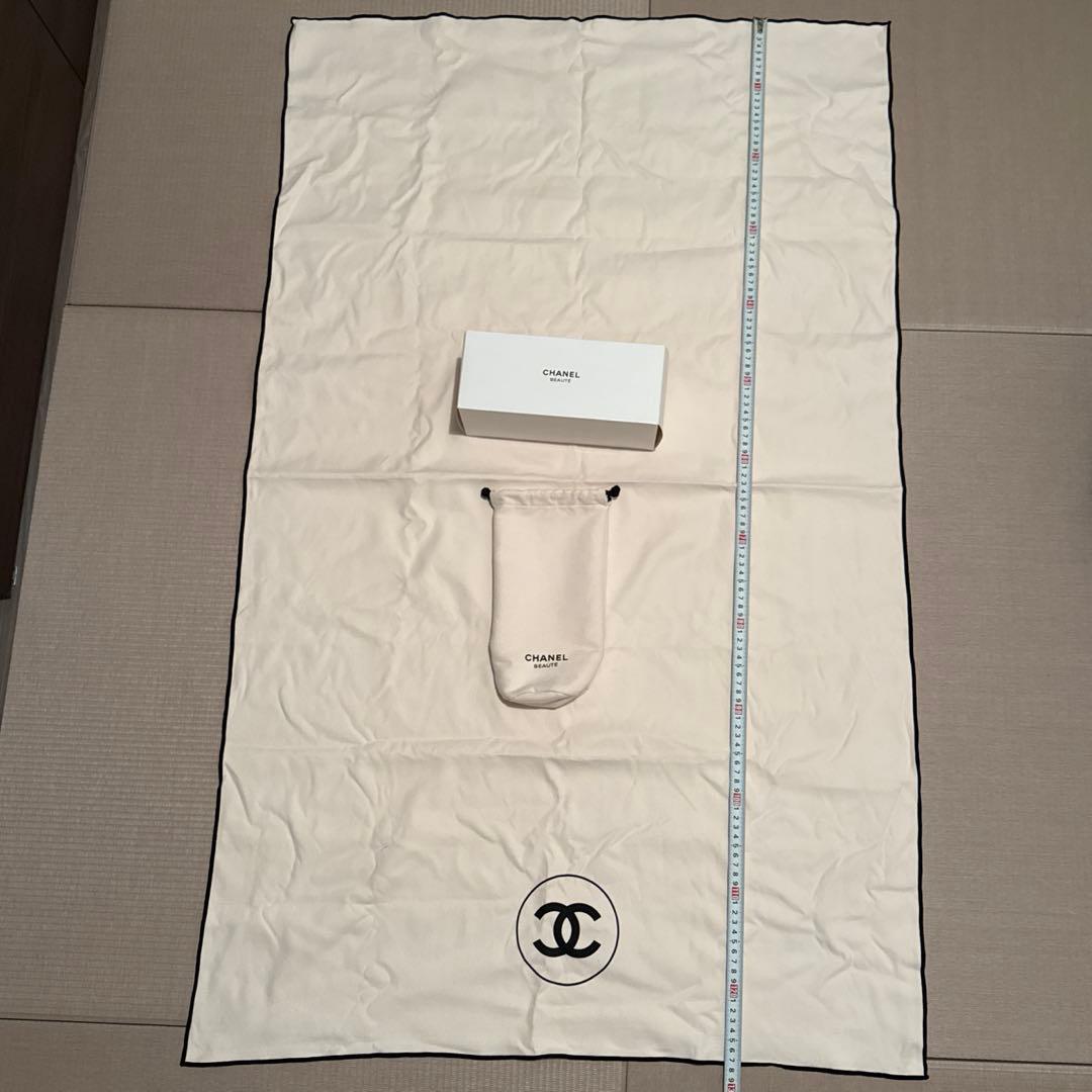 【新品未使用】シャネル ビューティー 大判タオル＆巾着ポーチ セット 箱付き