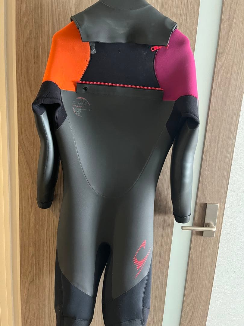 オニール　セミドライウエットスーツ