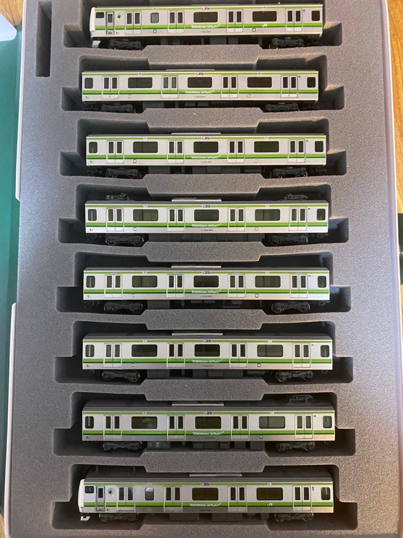 N*4様 10-1224 カトー　横浜線　E233-6000系　8両