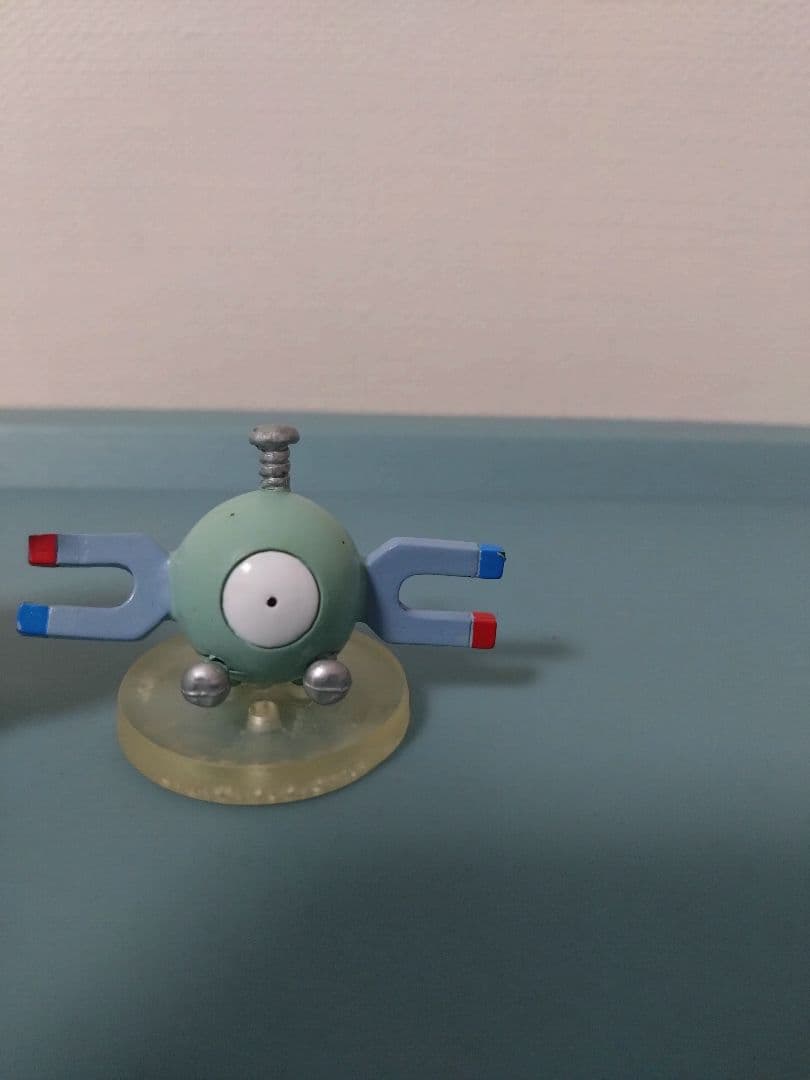 ピンクの猫 ポケモンフィギュア　モンコレ コイル　レアコイル