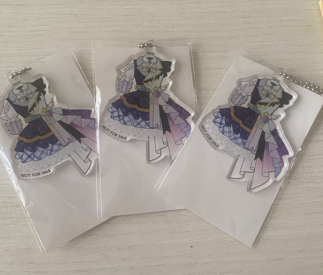 【シャニマス】衣装デザインアクリルキーホルダー3個セット