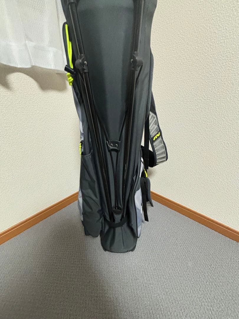 Nike ゴルフバッグ・キャディバッグ グレー・カモフラージュ