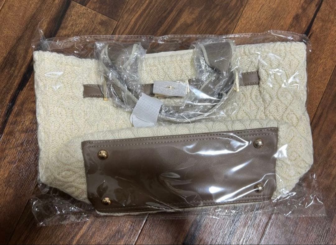 【新品未使用】マンシングウェア　ゴルフバッグ　ニットカートバッグ （ホワイト）