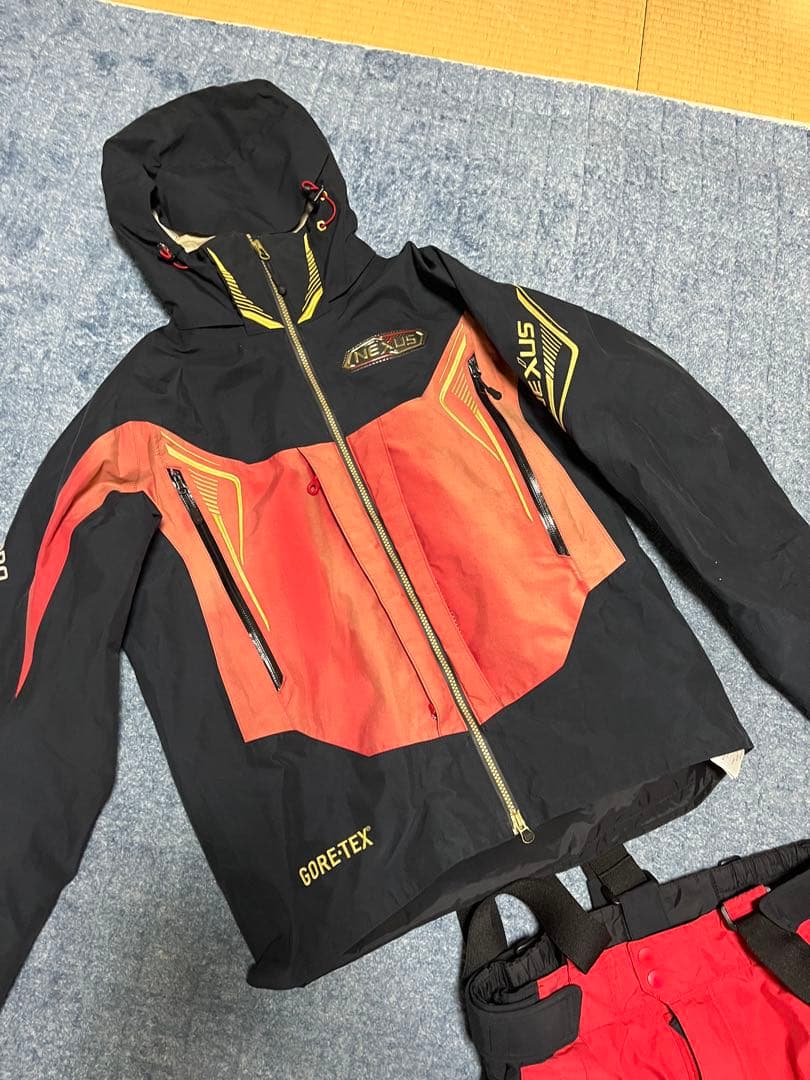 シマノ　ネクサス防寒着ゴアテックス