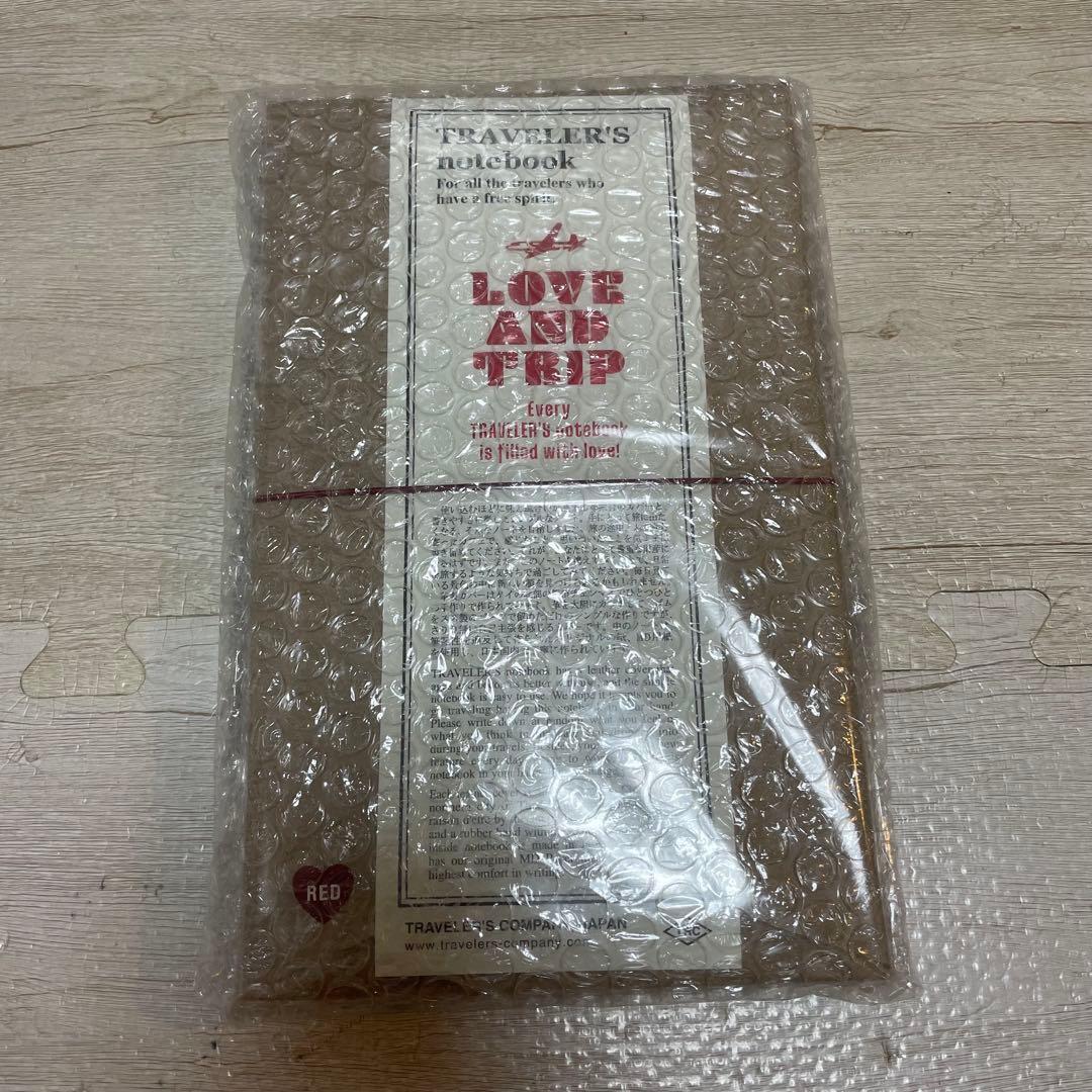 新品 レギュラーサイズ トラベラーズノート LOVE AND TRIP レッド
