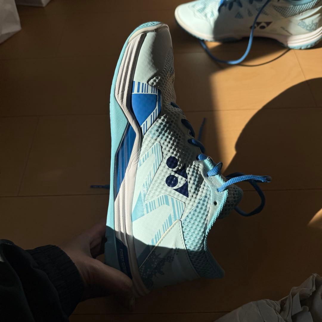 26.0cm YONEX バドミントン パワークッション エクリプションZ