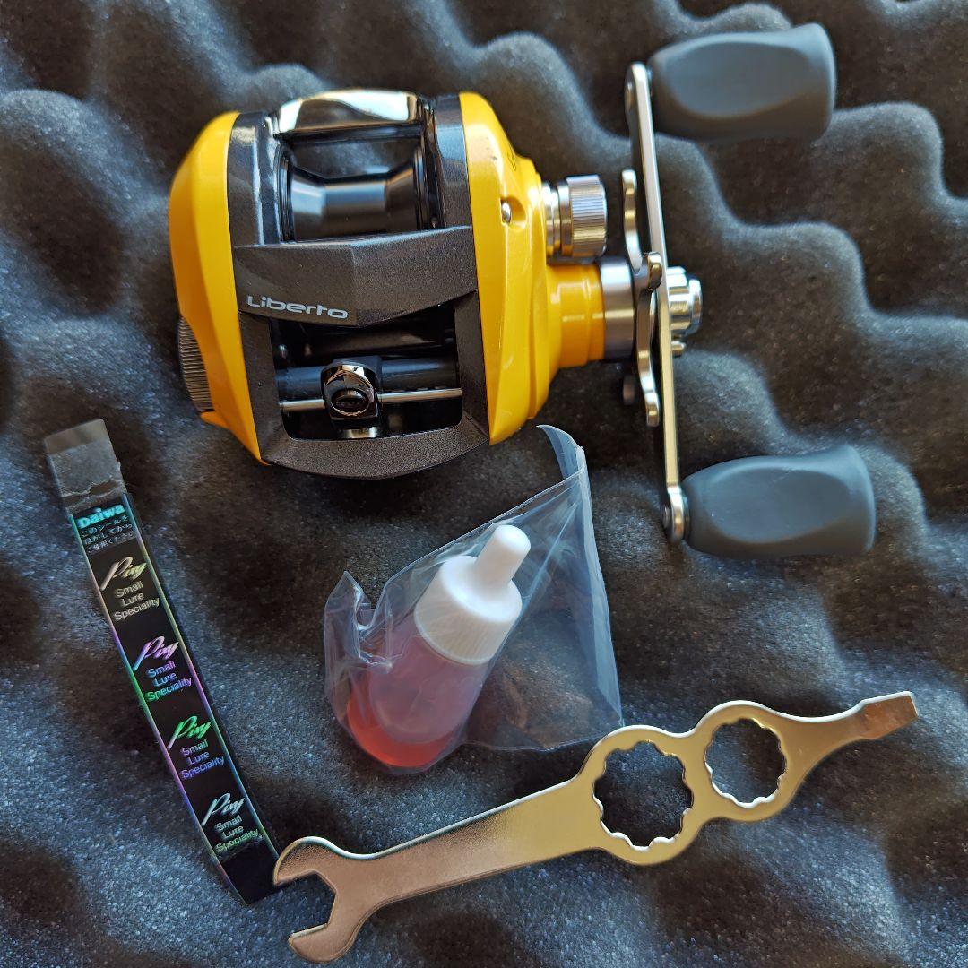 ダイワ リベルトピクシー L レフトハンドル イエローパール 04限定 使用品