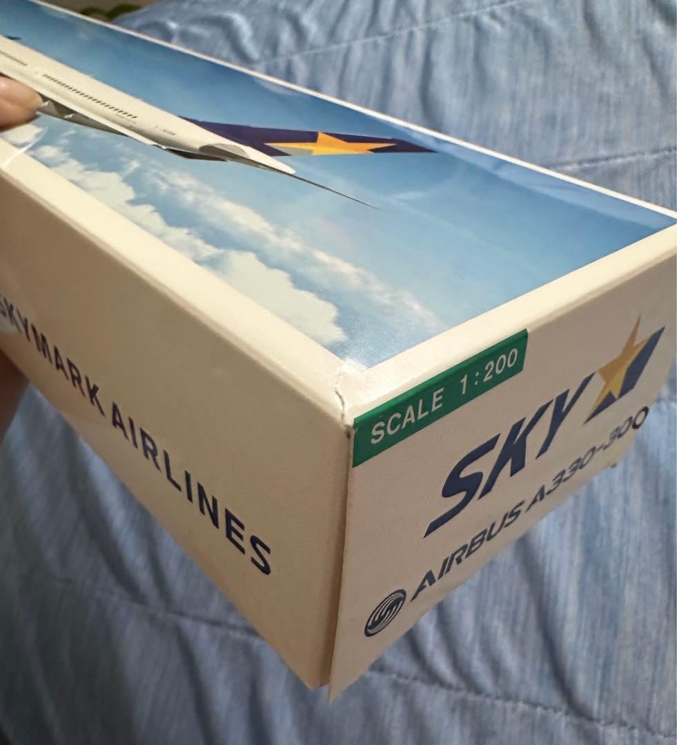 【新品・レア】A330-300 スカイマーク1:200 モデルプレーン