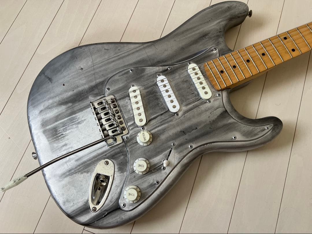 激シブ　playtech ストラト ストラトキャスタータイプ エレキギター