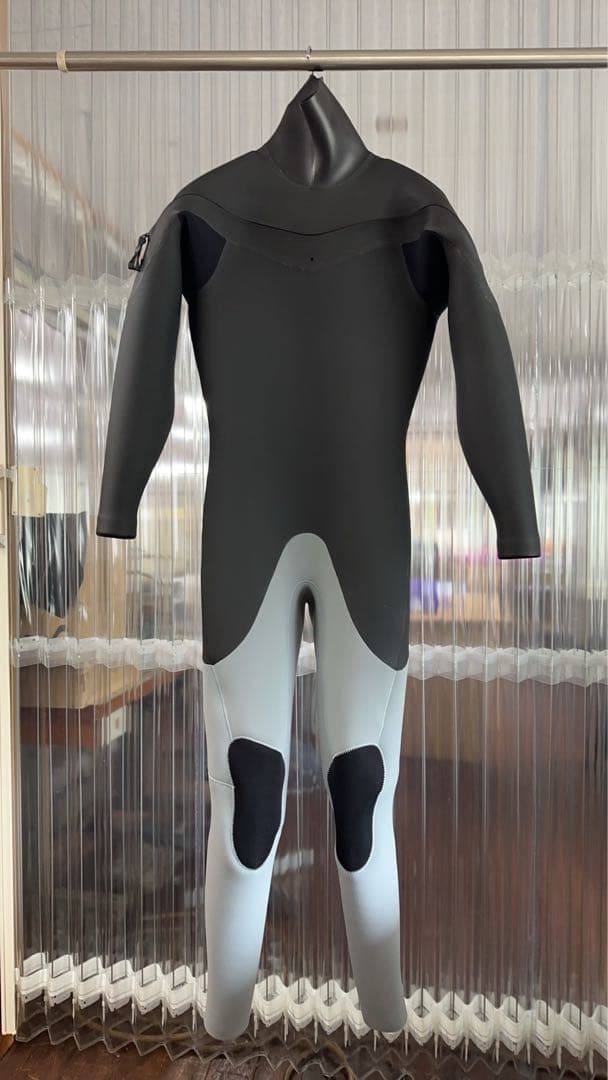 セミドライ　3/3mm シルバー　レガシー　ウェットスーツ