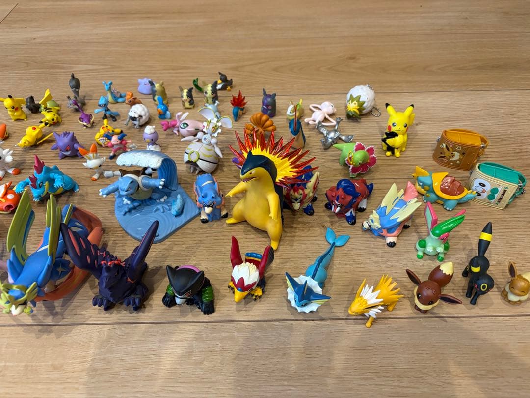 ポケモン フィギュア モンコレ　約80体