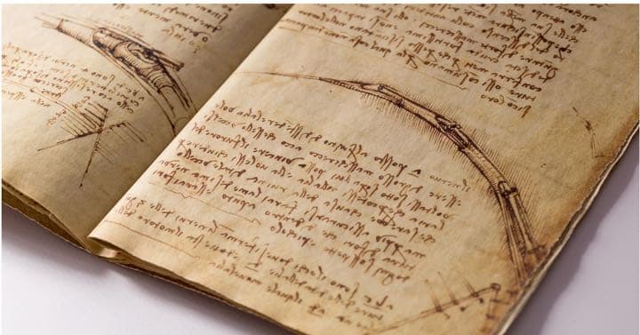 イタリアの専門職人の手によるLeonardo Da Vinci の書物の復元作品