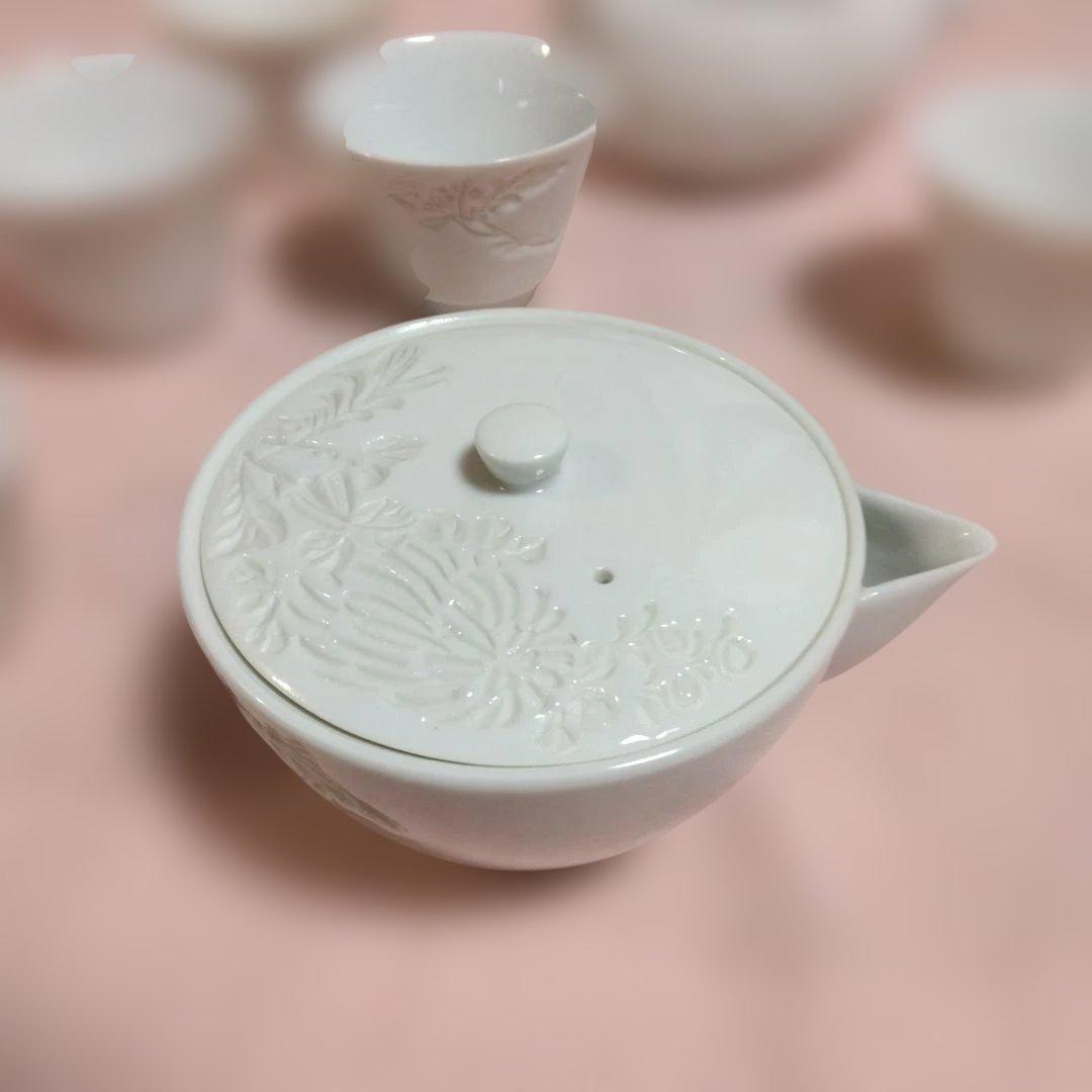 出石焼　永澤永山作　菊花刻白磁 煎茶器