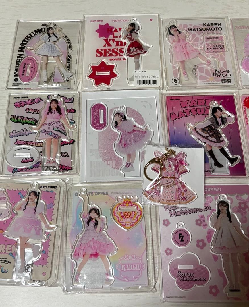 松本かれん アクスタ