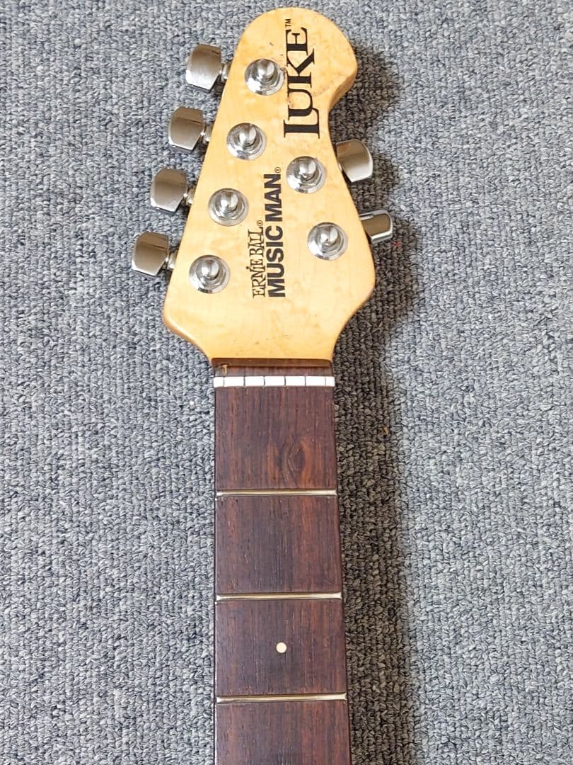 【最終値下❗️】Music Man Luke　エレキギター 弦付き