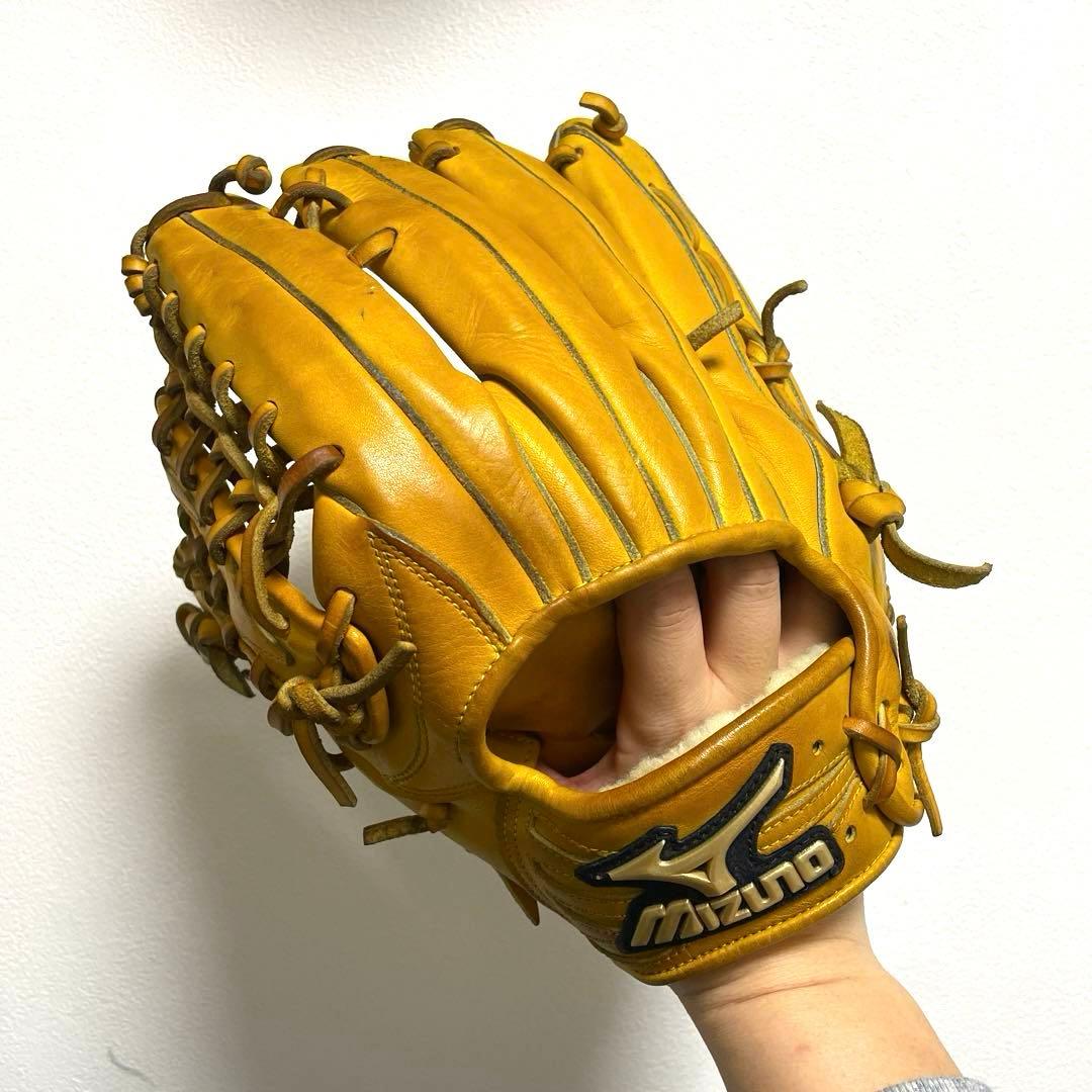 ミズノ グローバルエリート 型抜群 即戦力 軟式　外野手用グローブ 左投げ