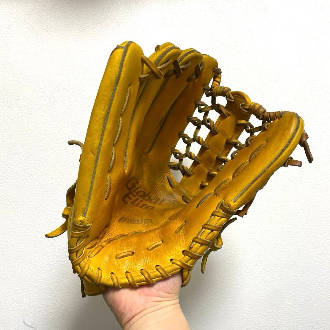 ミズノ グローバルエリート 型抜群 即戦力 軟式　外野手用グローブ 左投げ