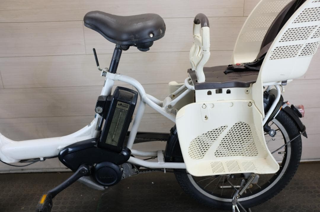 電動自転車ヤマハPAS　KISS　20インチ　3段　12.8Ah充電器あり