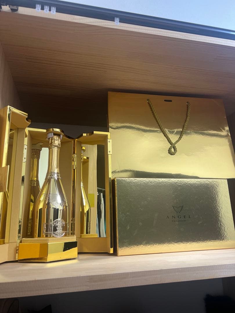 エンジェル　シャンパン