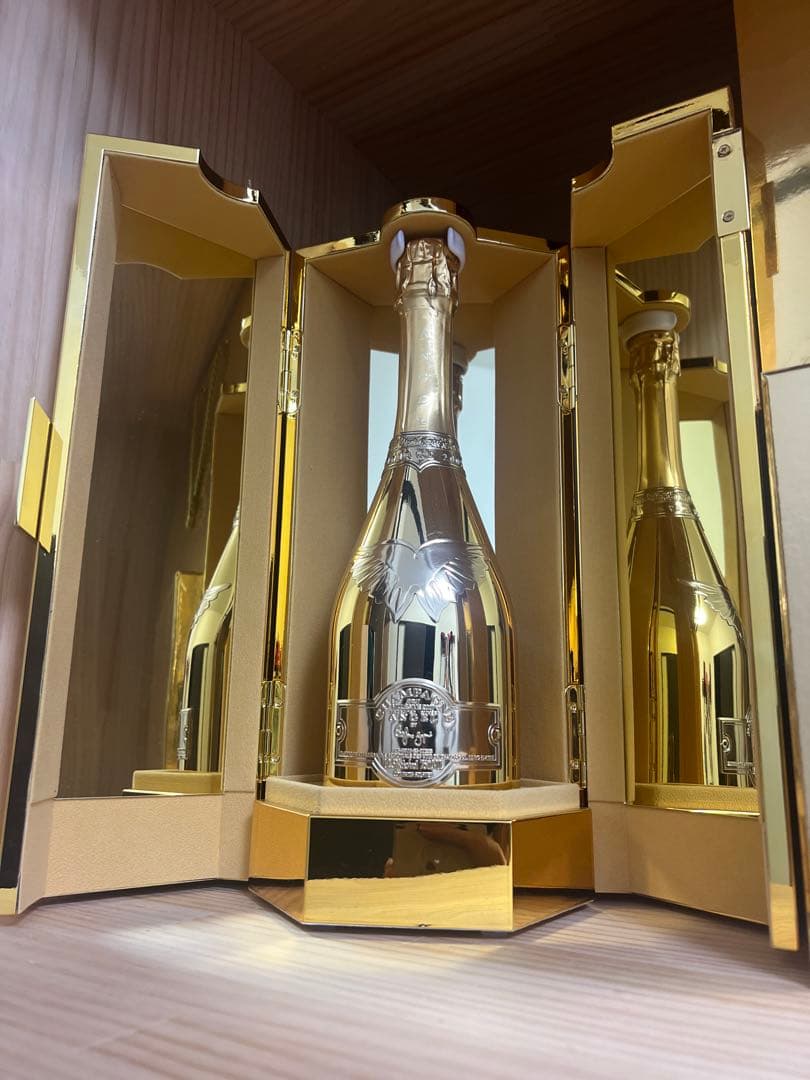 エンジェル　シャンパン