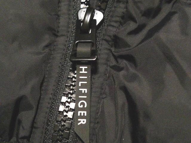 【大きい】XL・XXL位日本サイズ位トミーヒルフィガーUS限定ダウンジャケット黒