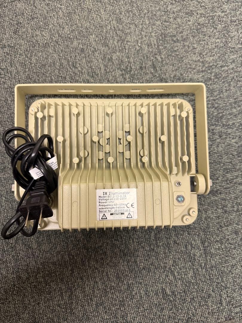 業務用　赤外線LEDライト 12個搭載