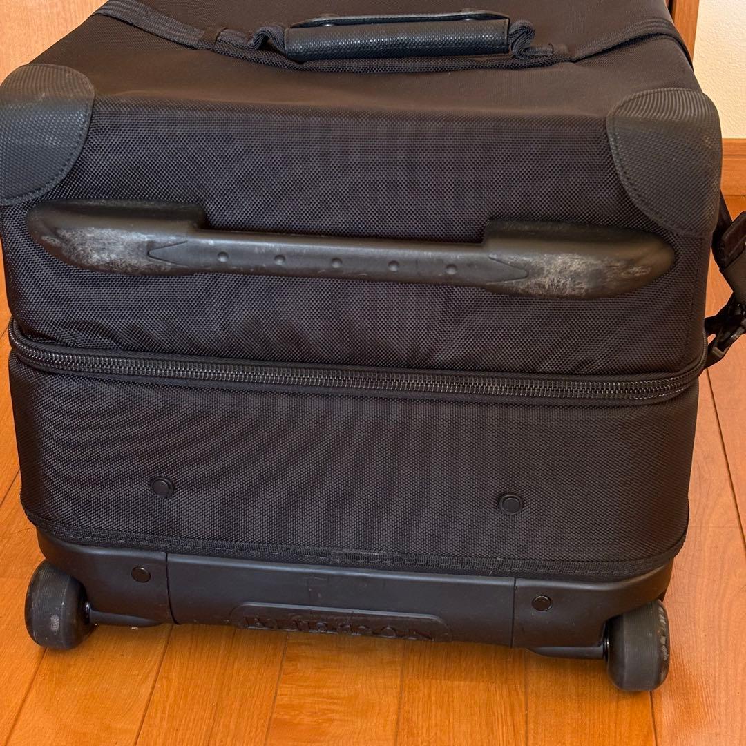Burton Wheelie Double Deck 86L キャリーケース