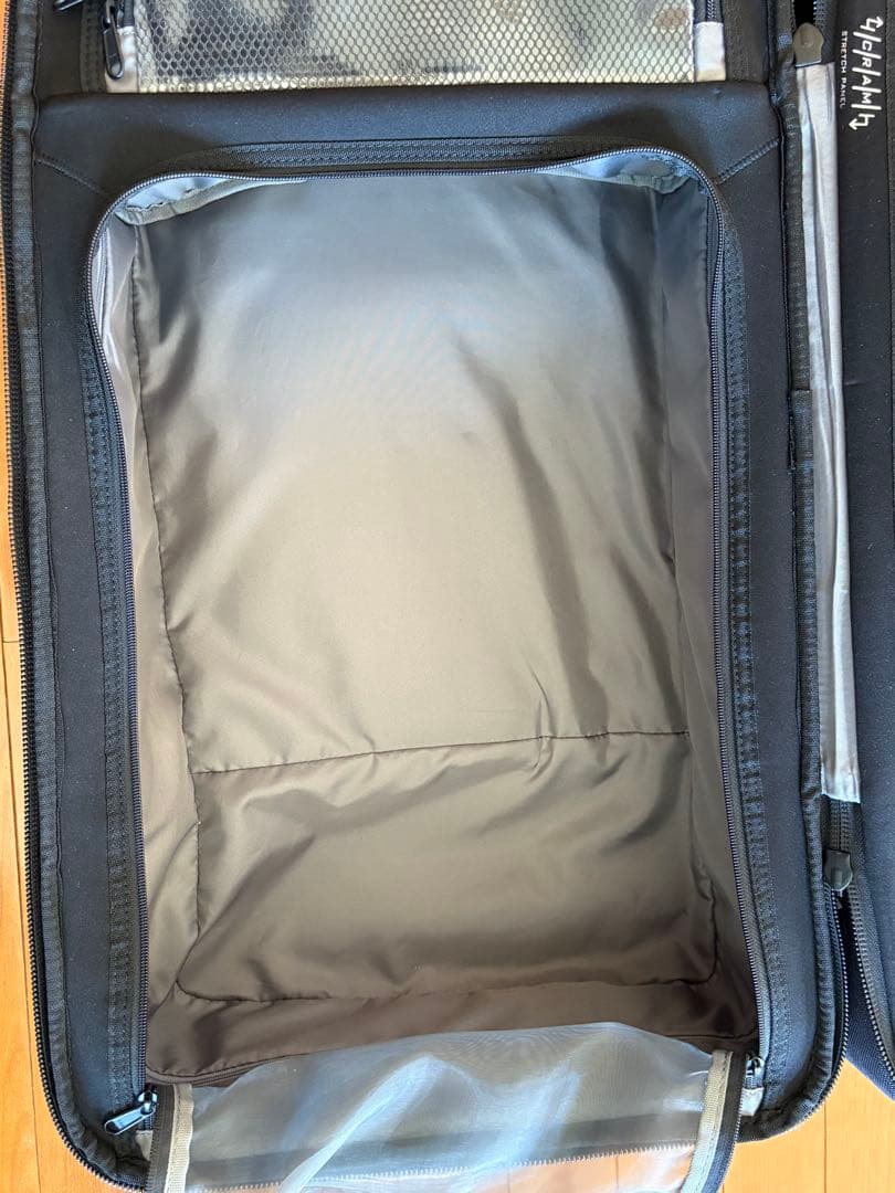 Burton Wheelie Double Deck 86L キャリーケース