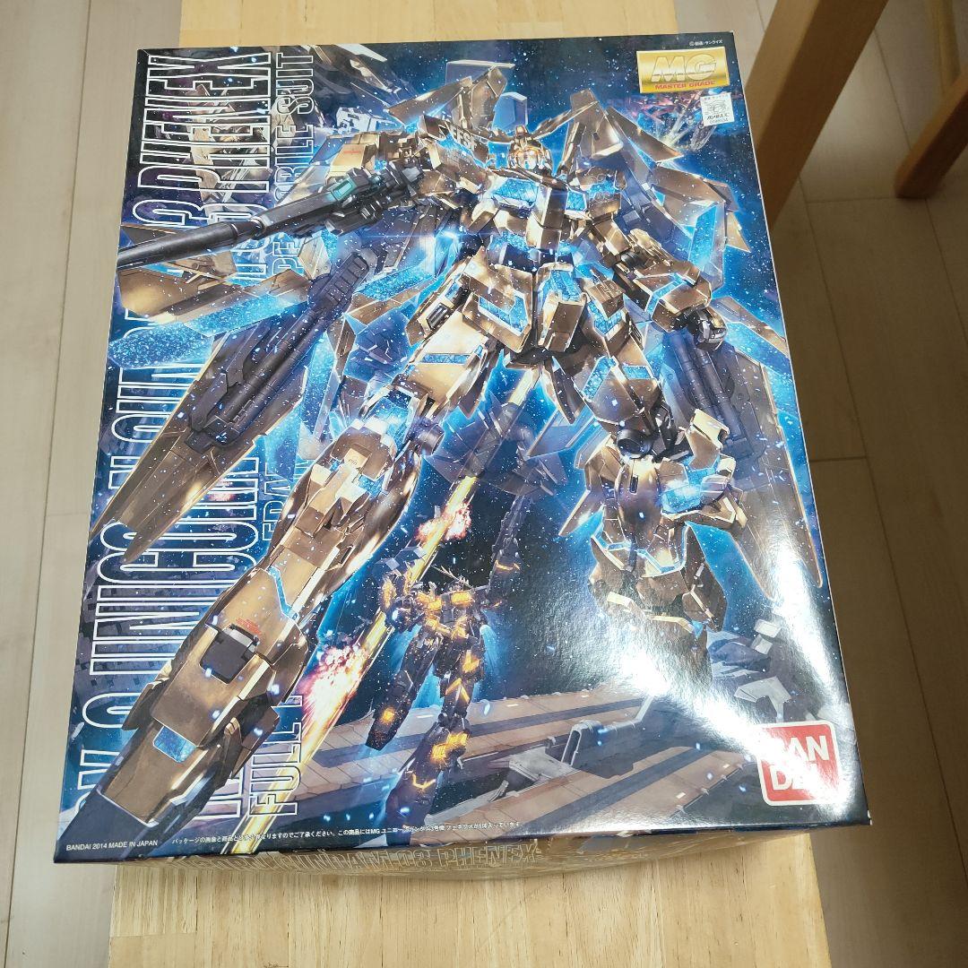 バンダイ MG 1／100 ユニコーンガンダム3号機 フェネクス 未使用 美品