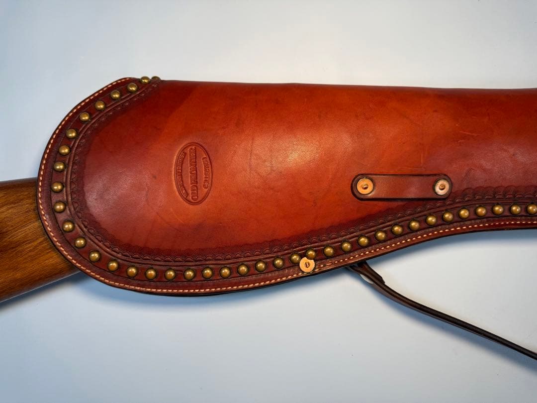 ウィンチェスターM 1873カービン用レザー製スタッズ付きライフルケース