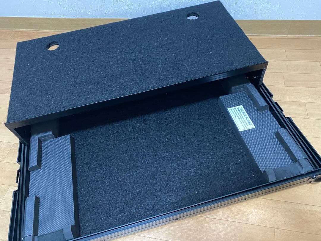 Numark MIXTRACK PRO 3 (専用ハードケース付き)