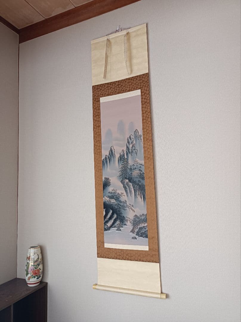 美品 軸 おもてなし 絵 龍神 金運 山水 魚 中国 風水 美術 骨董 インテリ