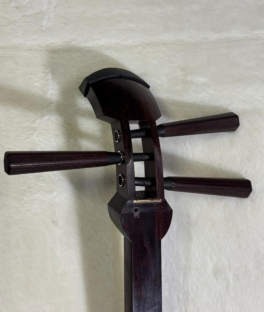 三味線 中古品 紅木 花梨 綾杉胴 ８０年代 ケース付き 本体