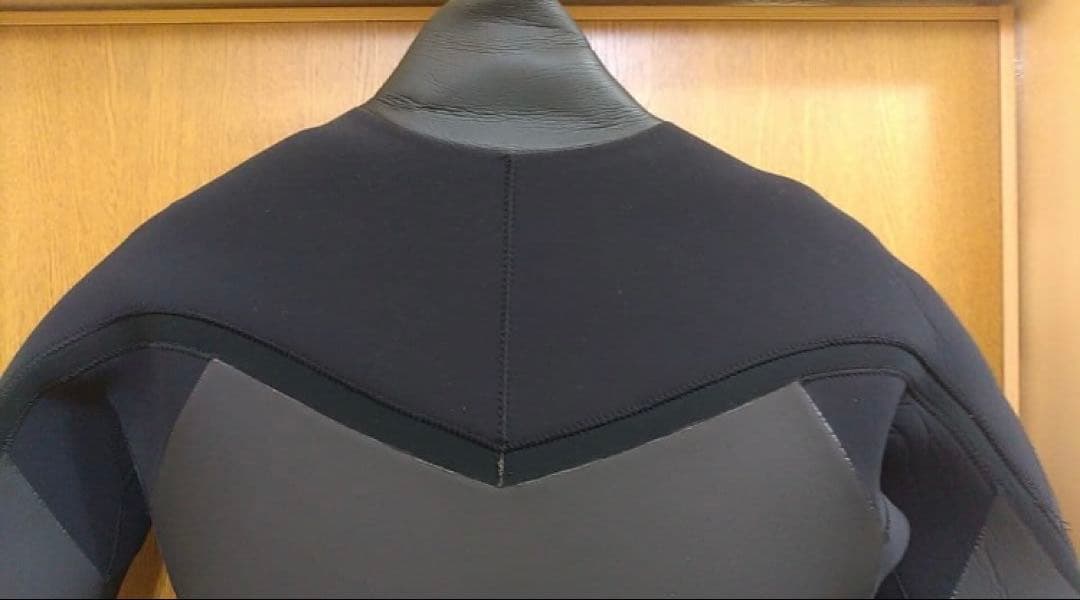 セミドライ　5/3㎜ 裏起毛　MLサイズ　ロングチェストジップ