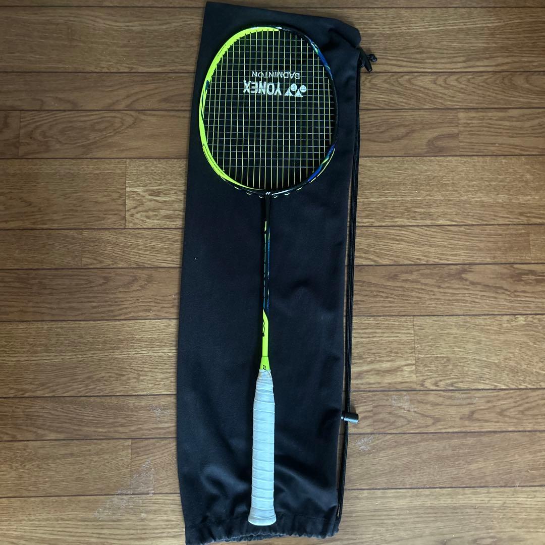 YONEX ASTROX77バドミントンラケット