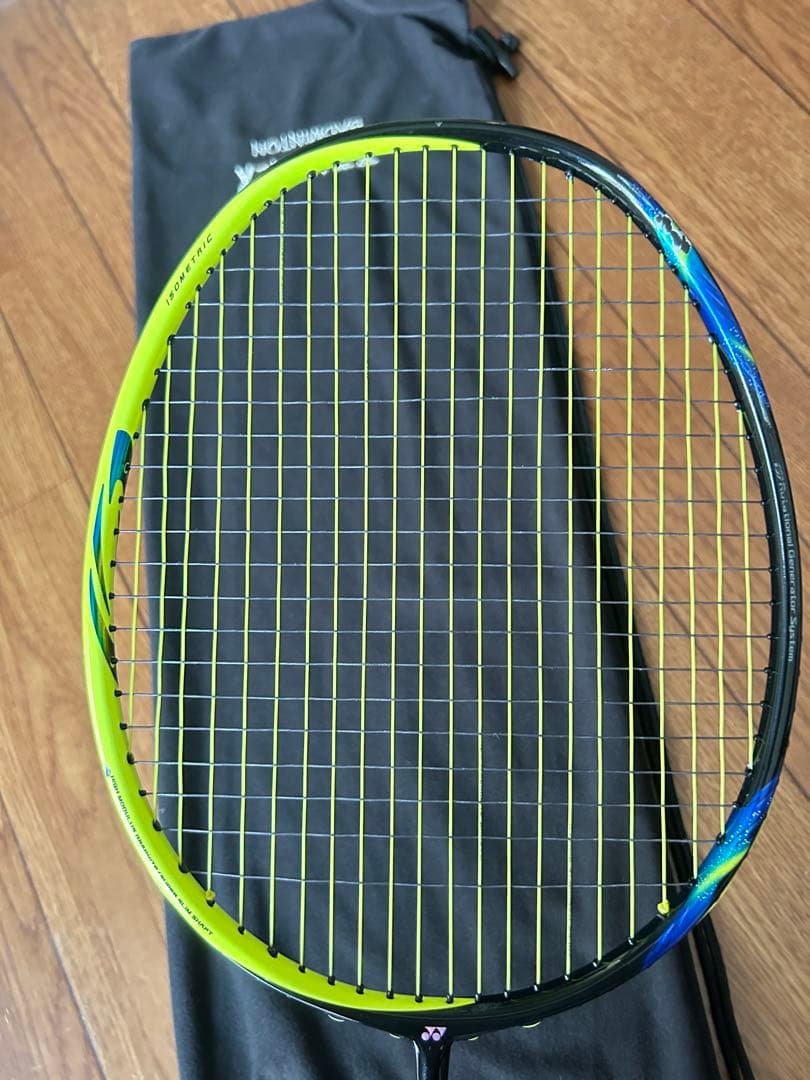 YONEX ASTROX77バドミントンラケット