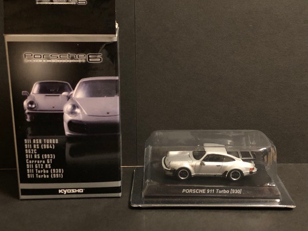 京商 1/64 ポルシェ 911 ターボ (930) シルバー