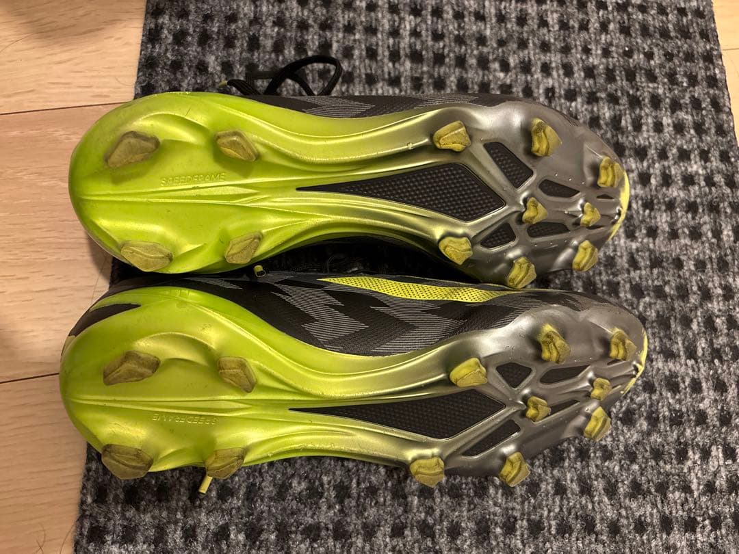 アディダス　エックスクレイジーファスト　FG 27cm