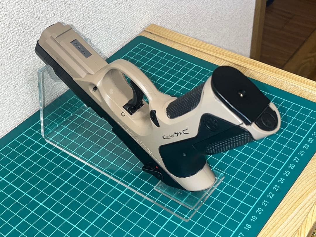 東京マルイベレッタPX4 リアル刻印フレーム交換済み