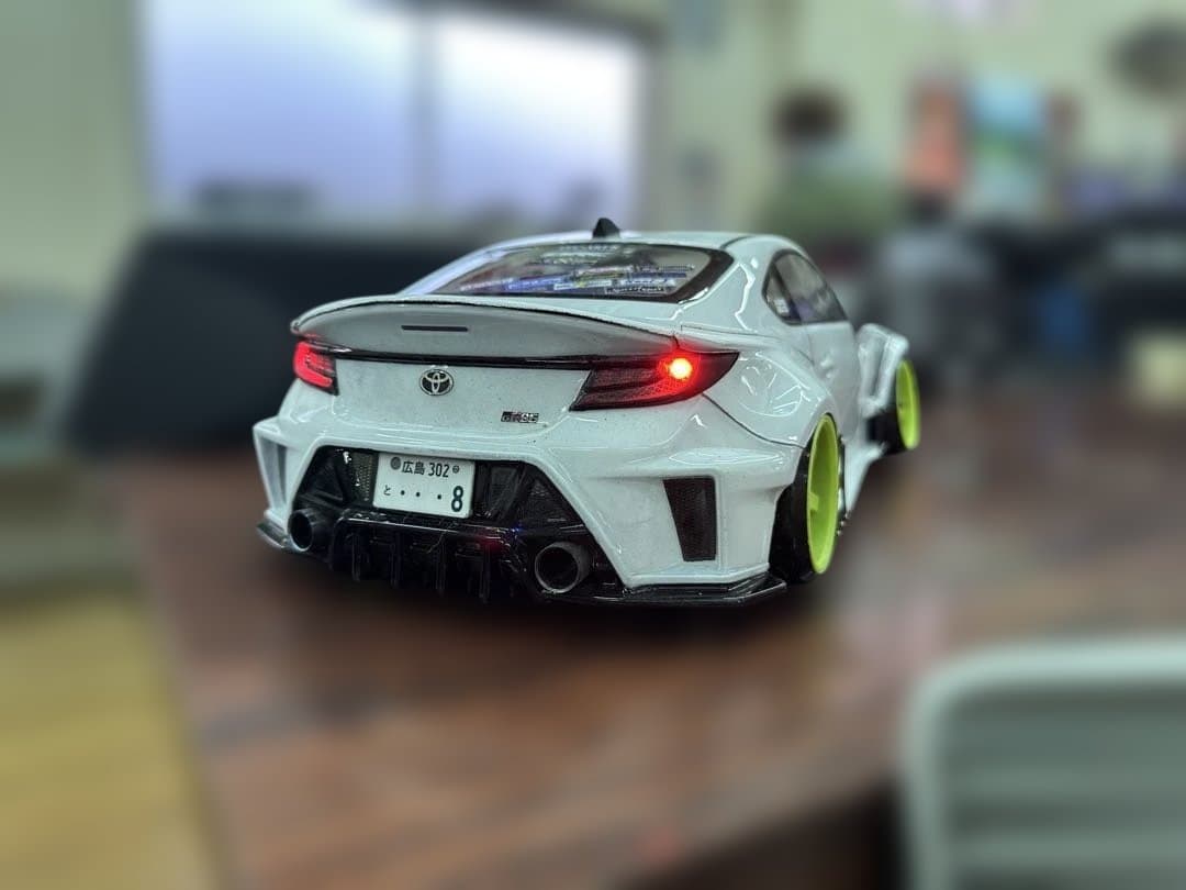 ホビーラジコン ADDICTION SILKBLAZE GR86