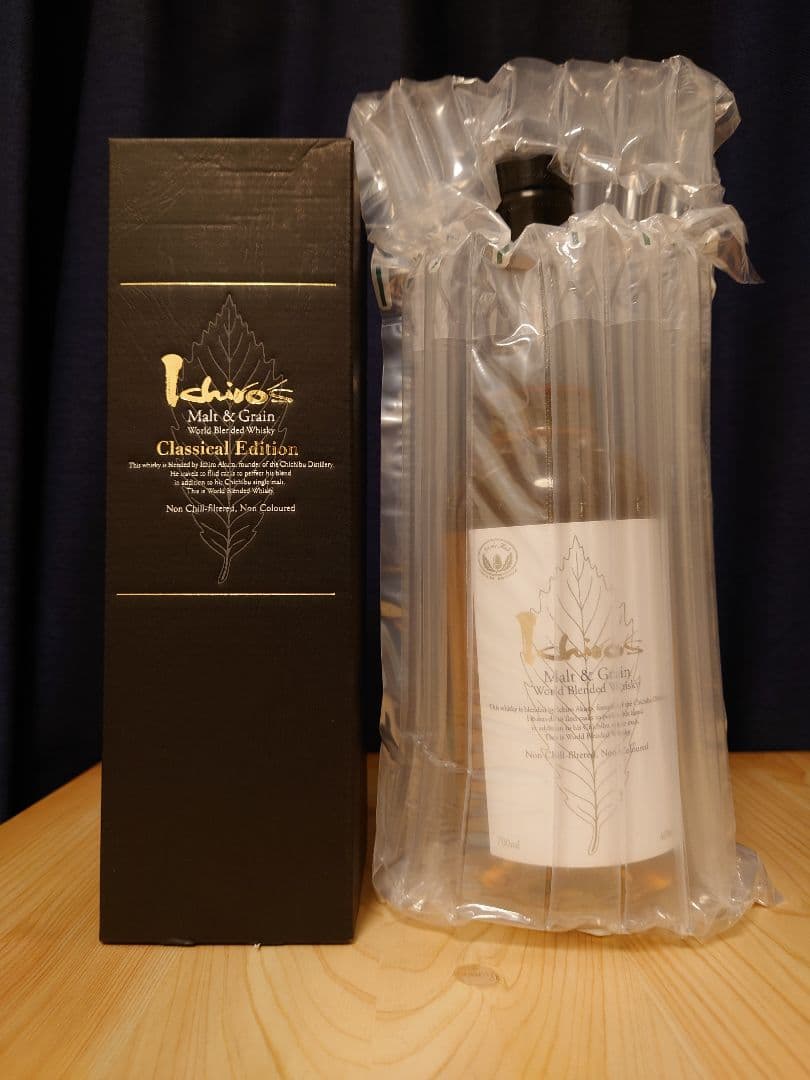 イチローズモルトグレーンワールドブレンデッドウイスキークラシカルエディション黒白