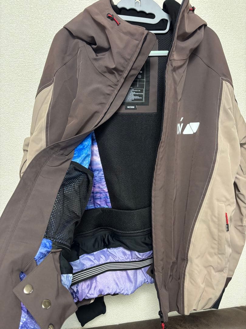 【セットアップ】OVYO スノーボードウェア　上M下S USED