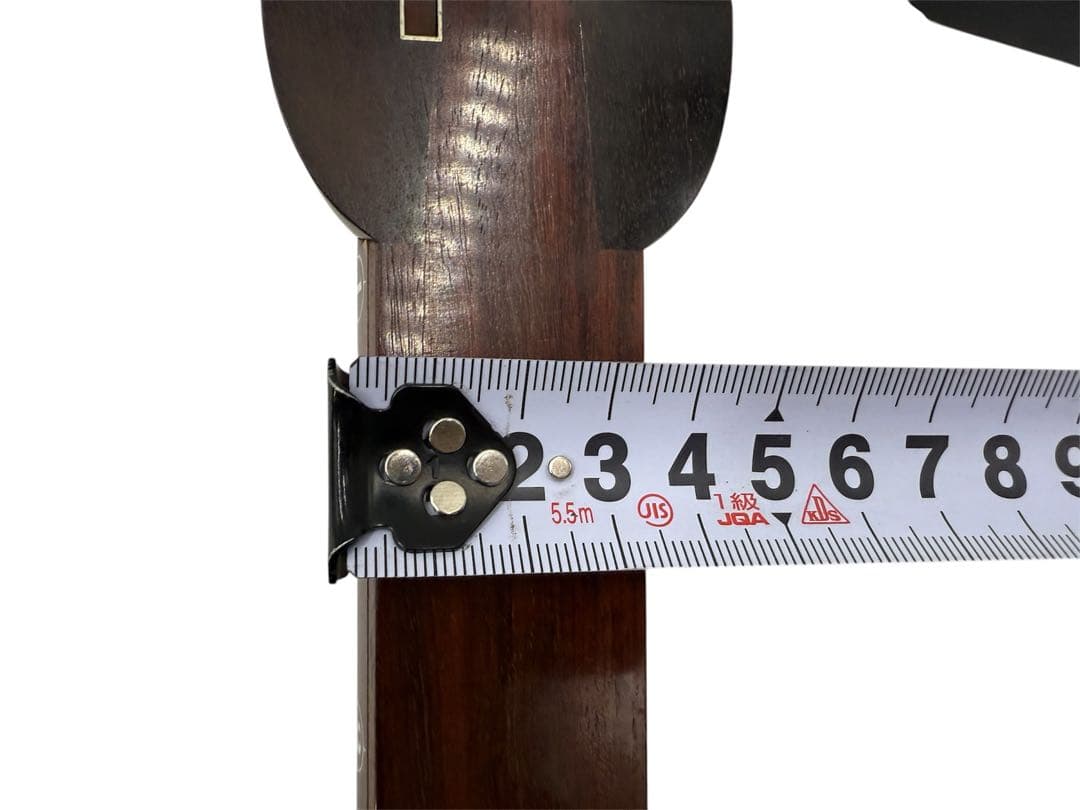 津軽三味線 東さわり 2段溝 太柄 紅木 丸打胴 和楽器 ハードケース付き