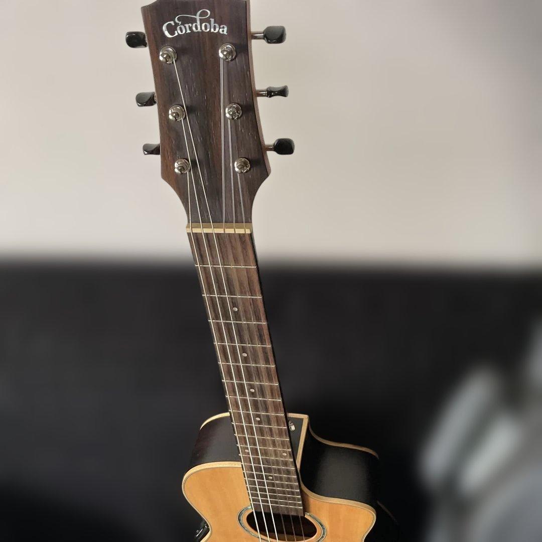 人気のコルドバギター(エレアコ　ミニ) レギュラーチューニング